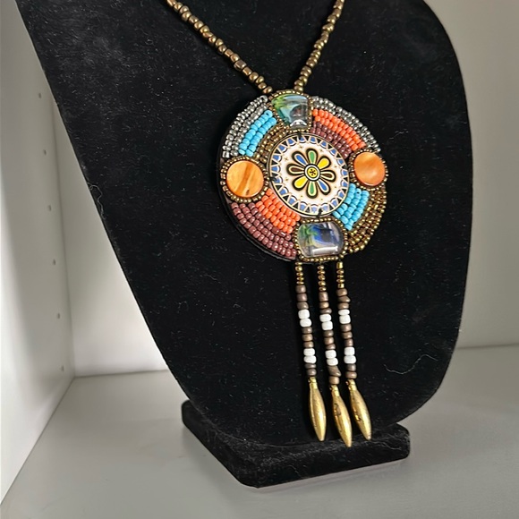 Make a statement w/This Native Beaded Medallion Necklace Beautifully Handmade - Picture 3 of 6